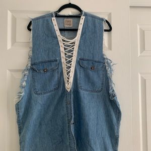 LF One size soft denim top Perfect with bandeau or tank.  Makes a great coverup.